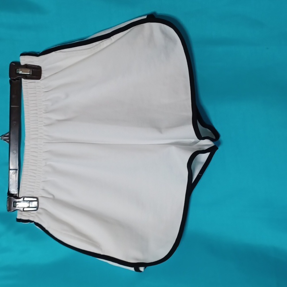 Automet White With Black Trim Shorts. Size L